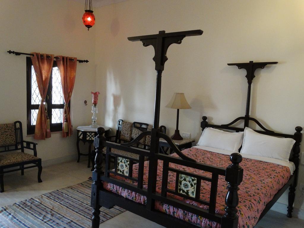 Badnor House - The Heritage Homestay Аджмер Екстериор снимка